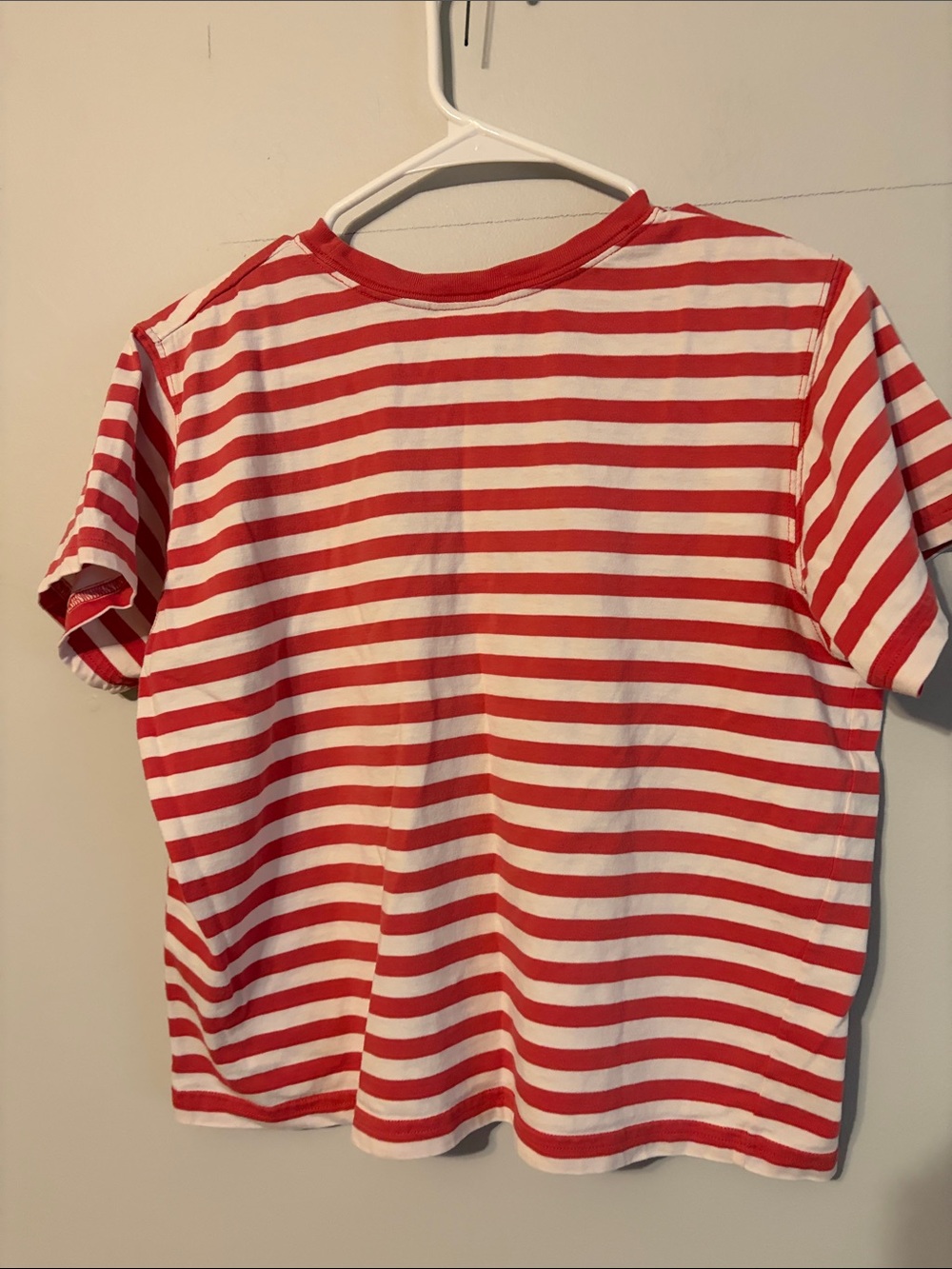 L.L. Bean Red and White Striped Short Sleeve Tee. 💯 cotton. Med. - Picture 4 of 8